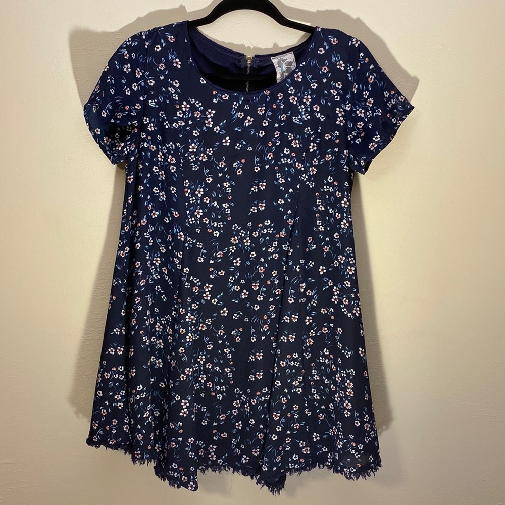 Sadie & Sage Navy FloralFully Lined Tunic Women’s Small Fringed Hem